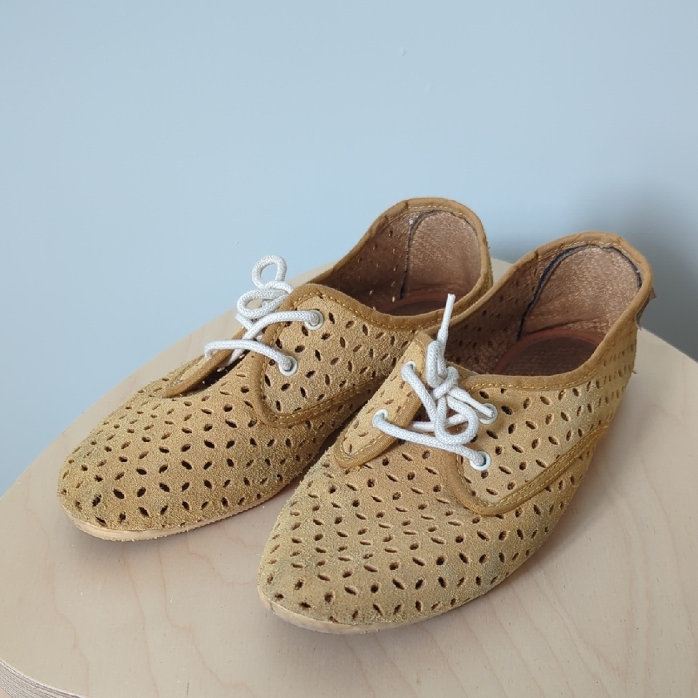 Maians Clementina Perforada Shoe In Nugat